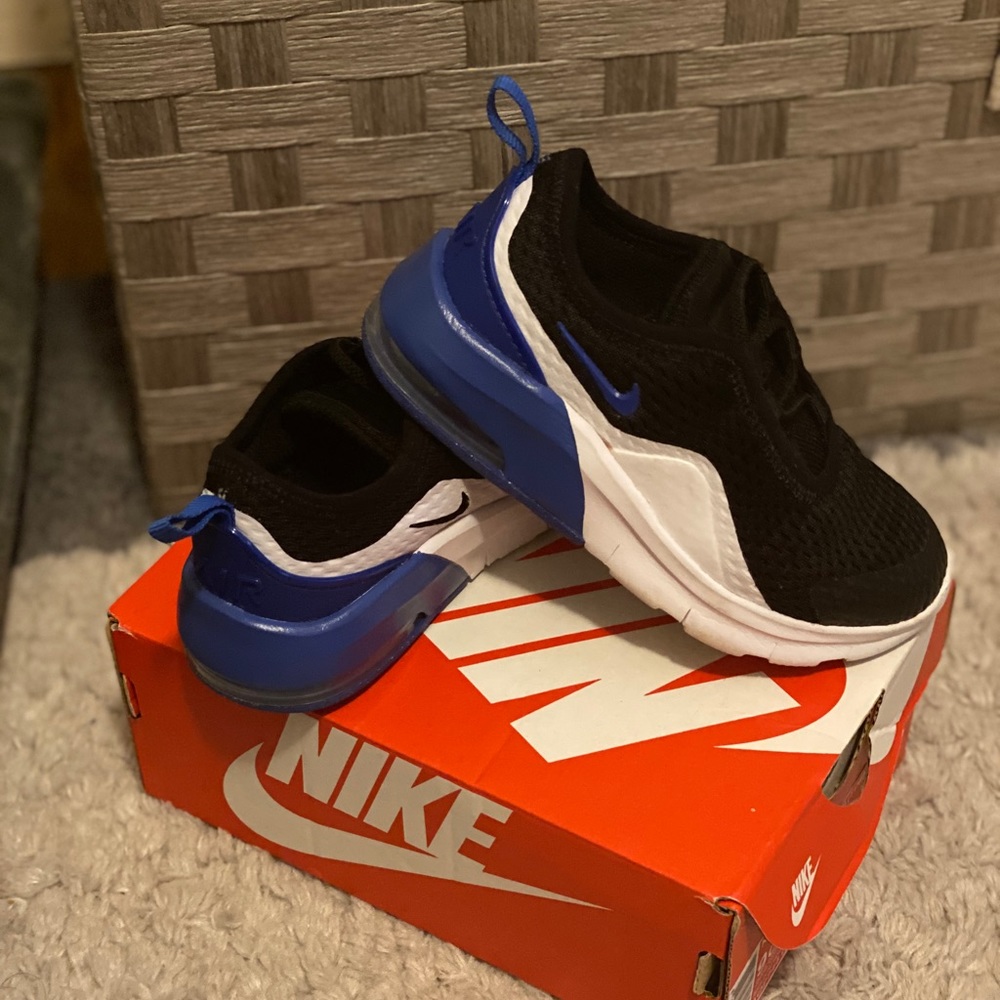 Nike Gym Shoes